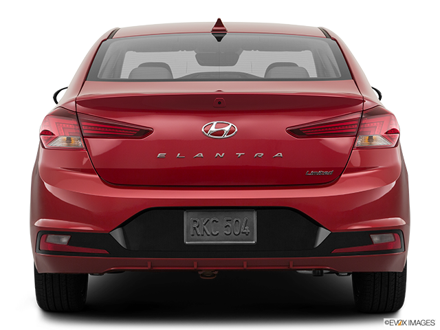2019 Hyundai Elantra Sport | Low/wide rear