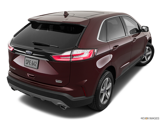 2019 Ford Edge | Rear 3/4 angle view
