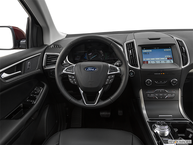 2019 Ford Edge | Steering wheel/Center Console