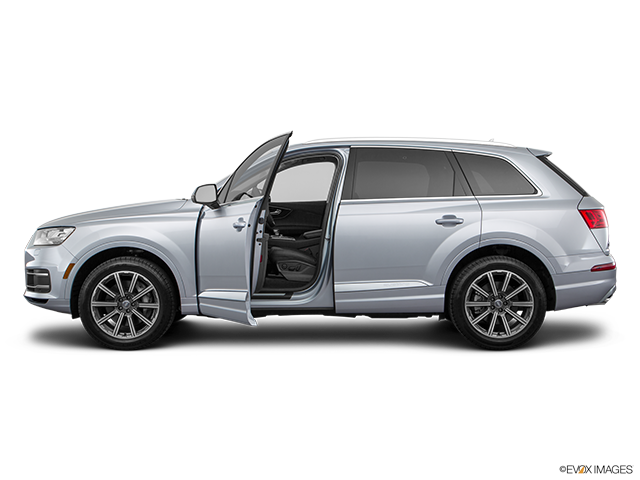 2019 Audi Q7 | Driver's side profile with drivers side door open