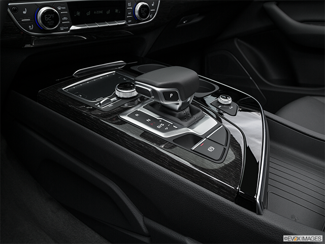 2019 Audi Q7 | Gear shifter/center console