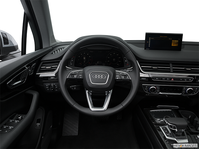 2019 Audi Q7 | Steering wheel/Center Console