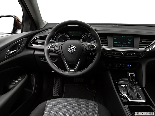 2020 Buick Regal Sportback | Steering wheel/Center Console