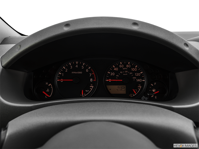 2022 Nissan Frontier | Speedometer/tachometer