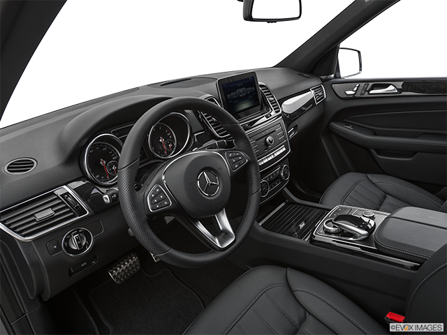 2019 Mercedes-Benz GLE | Interior Hero (driver’s side)
