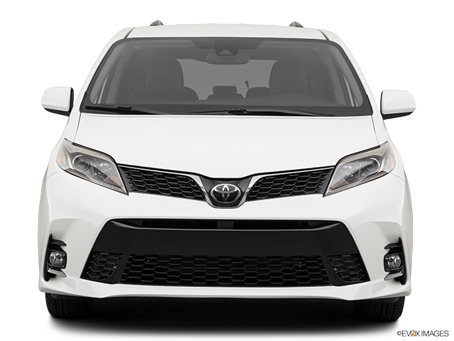 2019 Toyota Sienna | Low/wide front