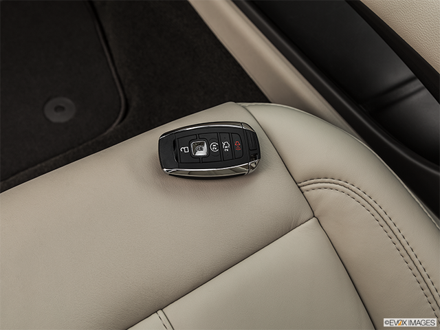 2019 Lincoln MKZ: Reviews, Price, Specs, Photos and Trims | Driving.ca