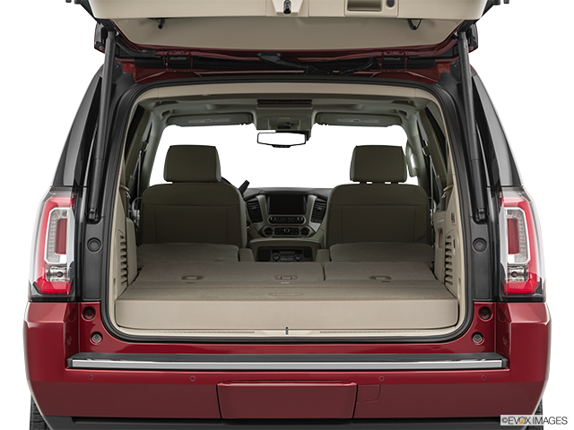 2019 GMC Yukon | Hatchback & SUV rear angle