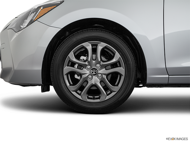 2019 Toyota Yaris Hatchback | Front Drivers side wheel at profile
