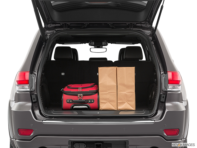 2019 Jeep Grand Cherokee | Trunk props