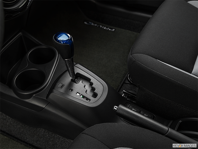 2019 Toyota Prius c | Gear shifter/center console