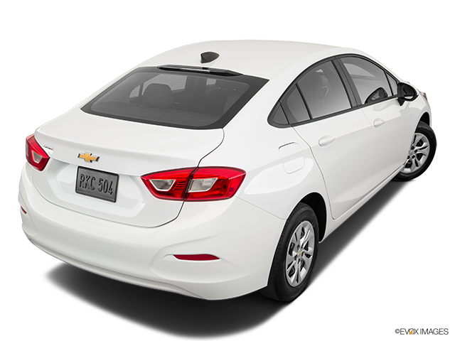 2019 Chevrolet Cruze | Rear 3/4 angle view