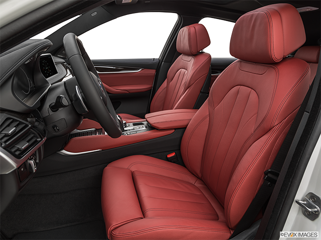 2019 BMW X6 M | Front seats from Drivers Side