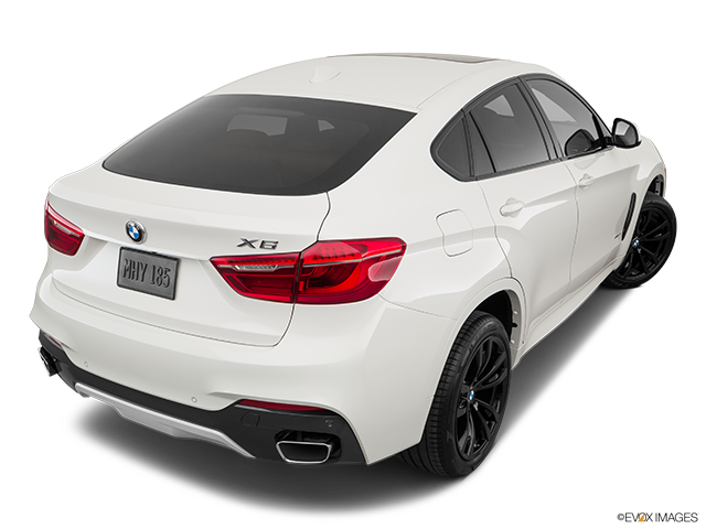 2019 BMW X6 M | Rear 3/4 angle view