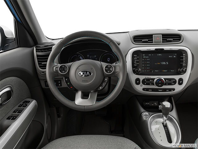 2022 Kia Soul EV | Steering wheel/Center Console