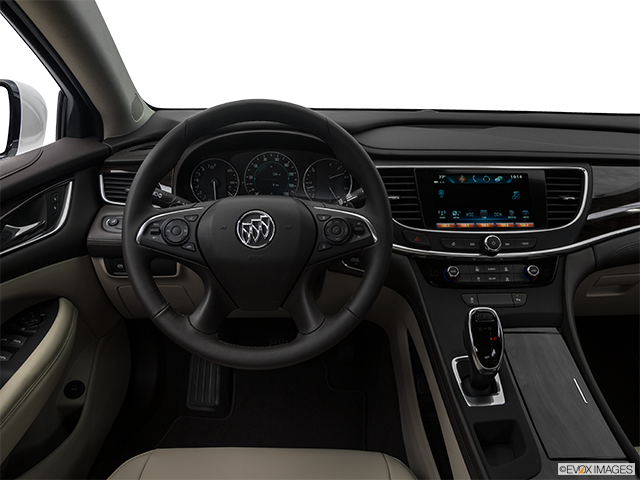 2019 Buick LaCrosse | Steering wheel/Center Console
