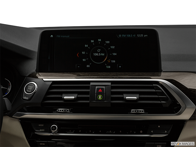 2019 BMW X3 | Closeup of radio head unit