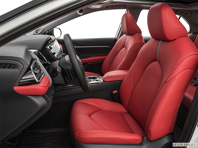 2019 Toyota Camry | Front seats from Drivers Side