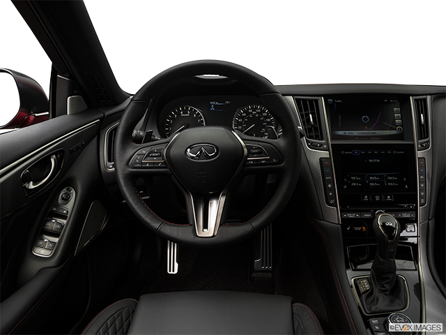 2019 Infiniti Q50 | Steering wheel/Center Console