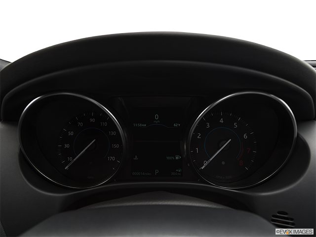 2019 Jaguar XE | Speedometer/tachometer