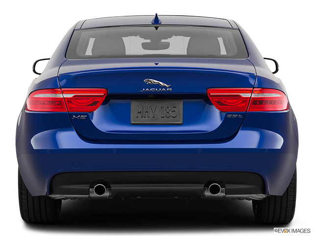 2019 Jaguar XE | Low/wide rear