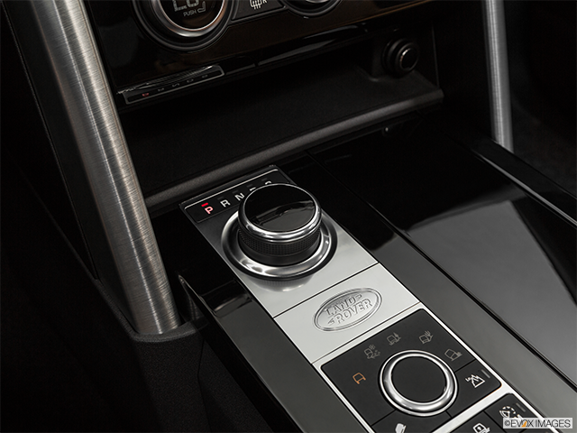 2019 Land Rover Discovery V6 SE: Price, Review, Photos (Canada) | Driving