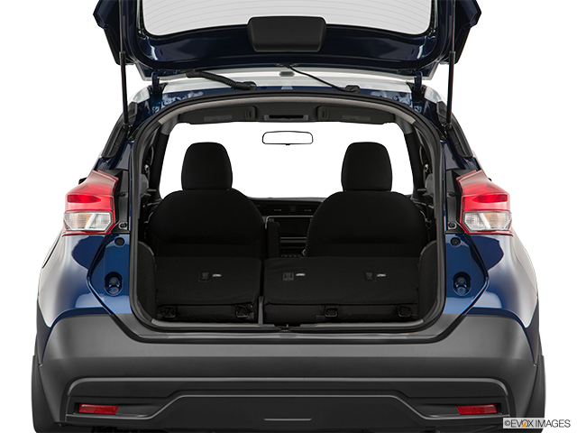 2019 Nissan Kicks | Hatchback & SUV rear angle