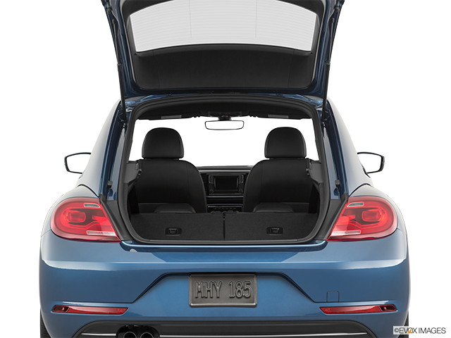 2019 Volkswagen Beetle | Hatchback & SUV rear angle