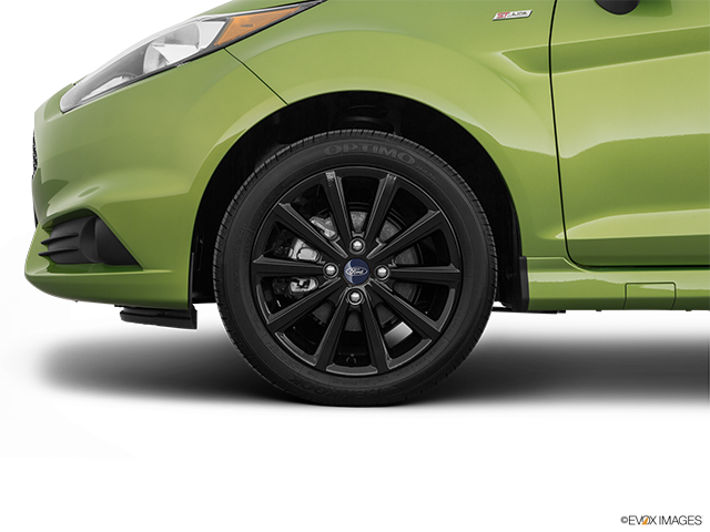2019 Ford Fiesta | Front Drivers side wheel at profile
