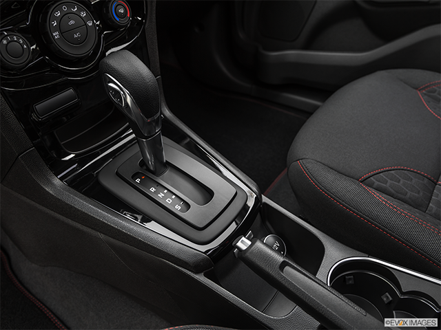 2019 Ford Fiesta | Gear shifter/center console