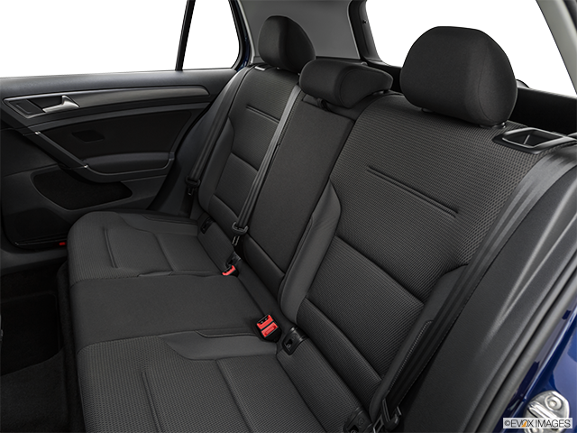 2020 Volkswagen e-Golf | Rear seats from Drivers Side