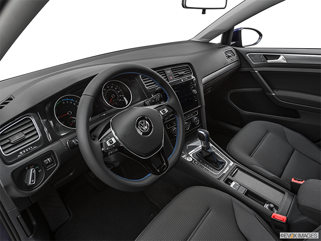 2019 Volkswagen e-Golf | Interior Hero (driver’s side)