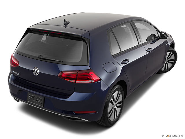 2019 Volkswagen e-Golf | Rear 3/4 angle view