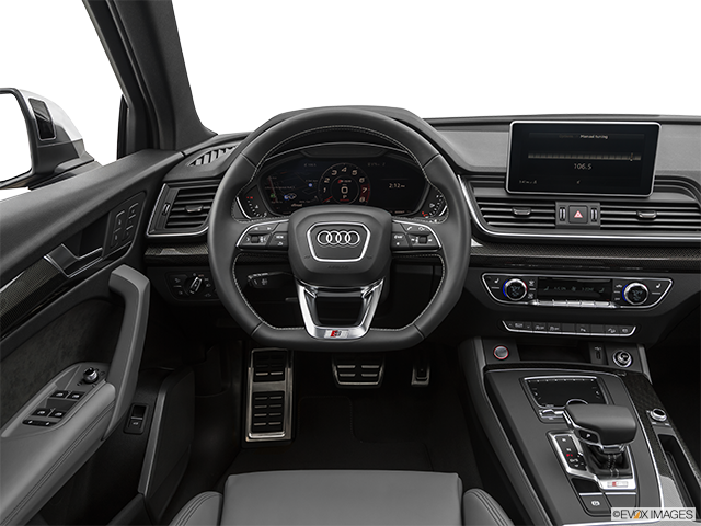 2019 Audi SQ5 | Steering wheel/Center Console