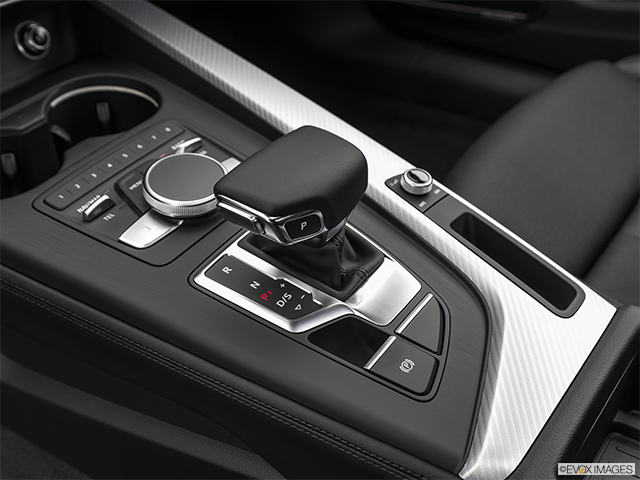2019 Audi A5 | Gear shifter/center console