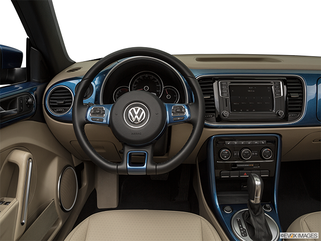 2019 Volkswagen Beetle Convertible | Steering wheel/Center Console