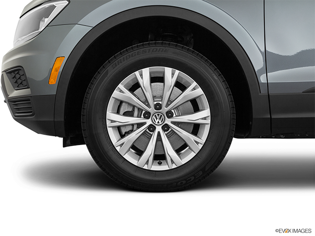 2019 Volkswagen Tiguan | Front Drivers side wheel at profile