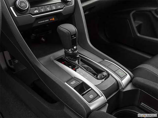 2019 Honda Civic Coupe | Gear shifter/center console