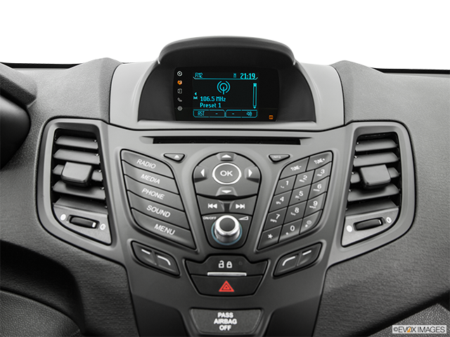 2019 Ford Fiesta | Closeup of radio head unit