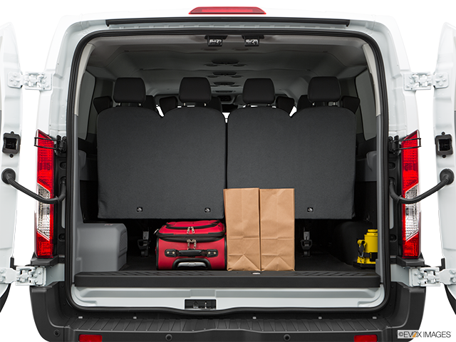 2019 Ford Transit Wagon | Trunk props