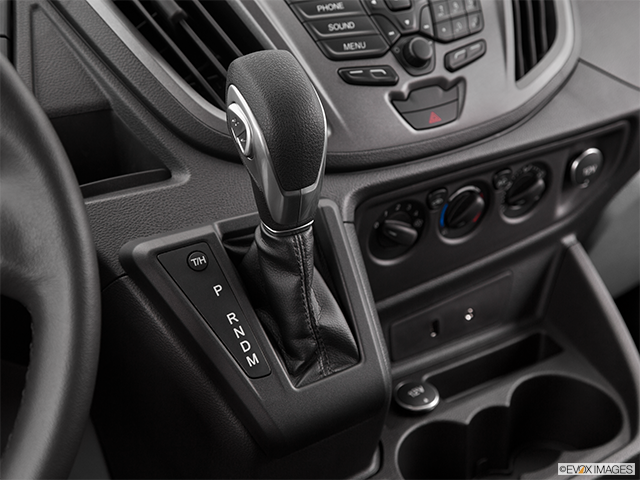 2019 Ford Transit Wagon | Gear shifter/center console