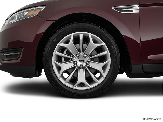 2019 Ford Taurus | Front Drivers side wheel at profile