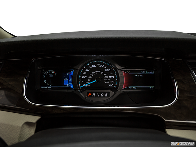 2019 Ford Taurus | Speedometer/tachometer