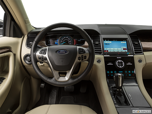 2019 Ford Taurus | Steering wheel/Center Console