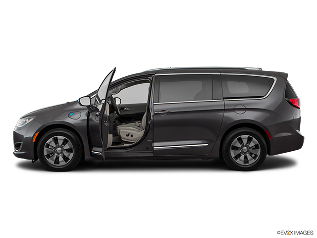 2019 Chrysler Pacifica Hybrid | Driver's side profile with drivers side door open