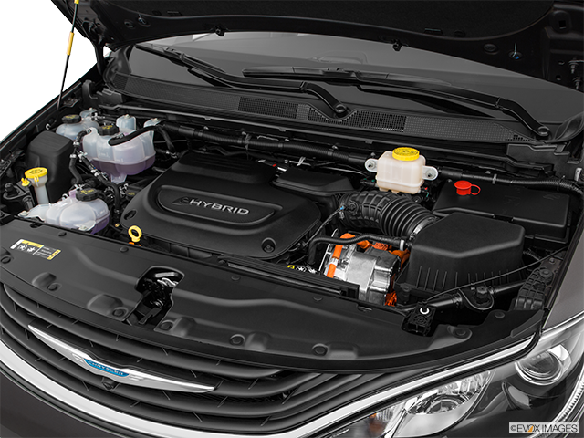 2019 Chrysler Pacifica Hybride | Engine
