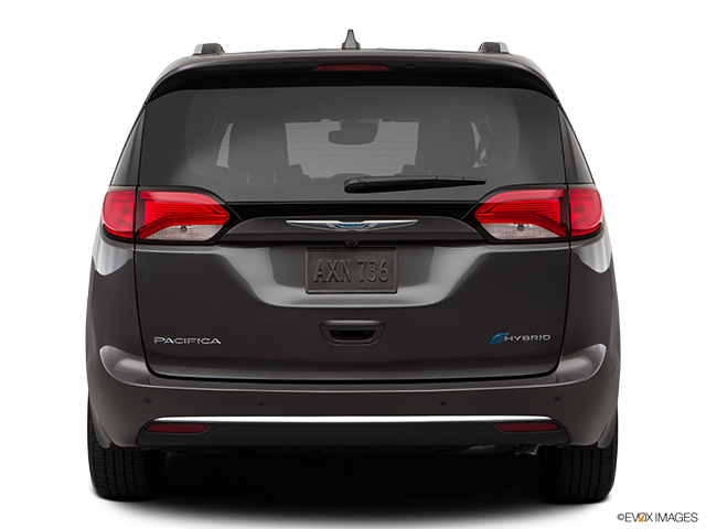 2019 Chrysler Pacifica Hybride | Low/wide rear