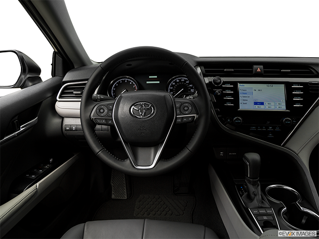2019 Toyota Camry | Steering wheel/Center Console