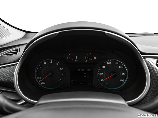 2019 Chevrolet Malibu | Speedometer/tachometer