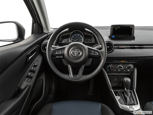 2019 Toyota Yaris Sedan | Steering wheel/Center Console
